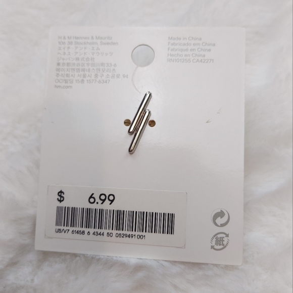 3/$12 H&M | Gold Rings Pink Beads 5 Ring Set | Size M/L - Picture 3 of 5